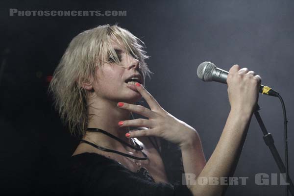 VIVE LA FETE - 2005-10-24 - PARIS - La Maroquinerie - 